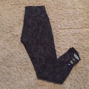 Dark floral leggings